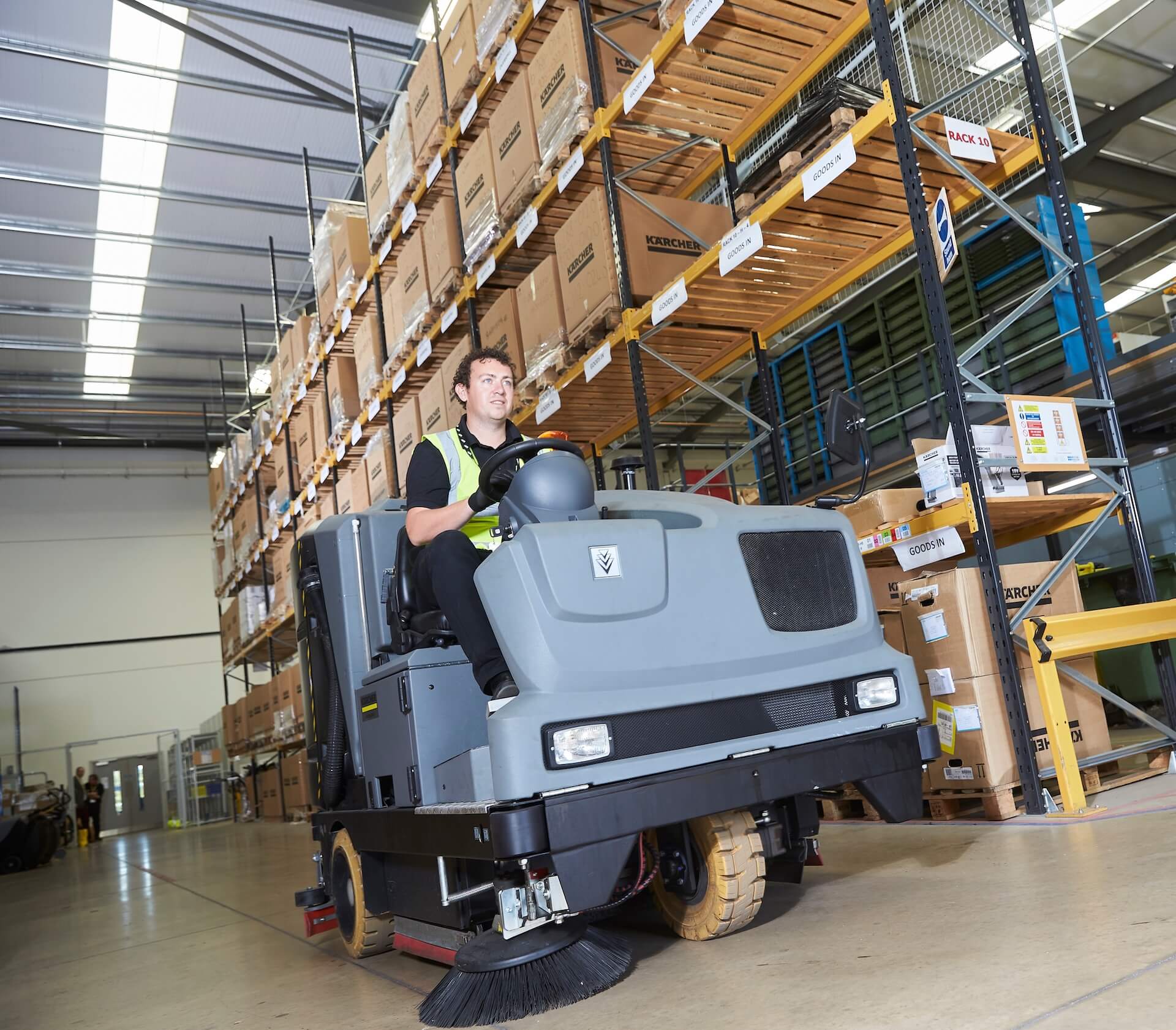 Eu14 Photoshoot Floor Cleaning Machine 8 (3) (1)