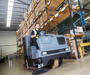 Eu14 Photoshoot Floor Cleaning Machine 8 (3) (1)
